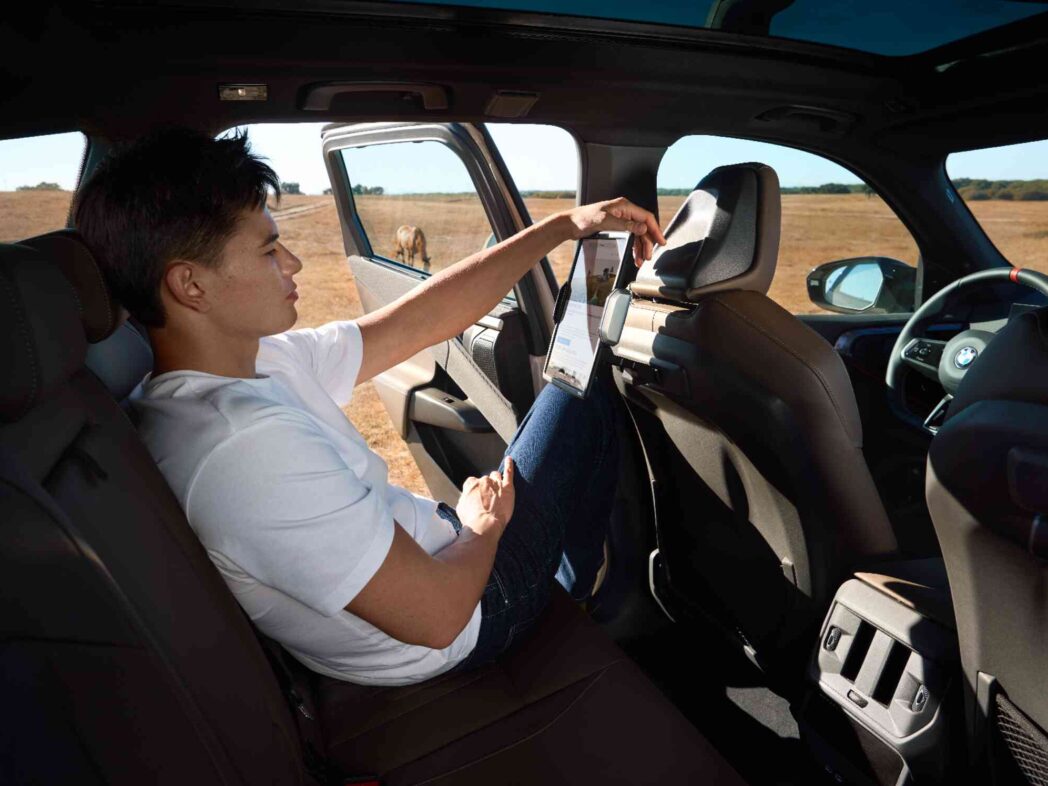 BMW Spring Summer Accessories Travel & Comfort System