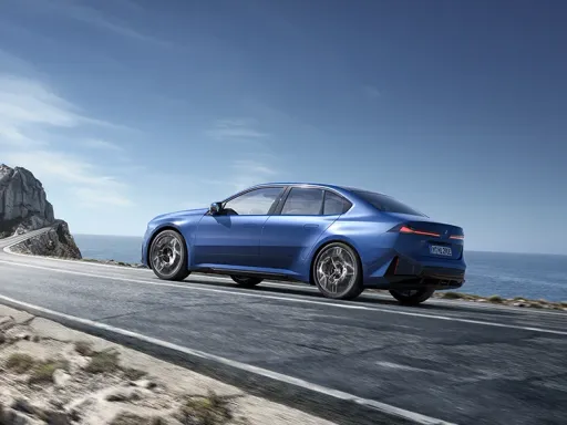 THE NEW BMW i3 SALOON