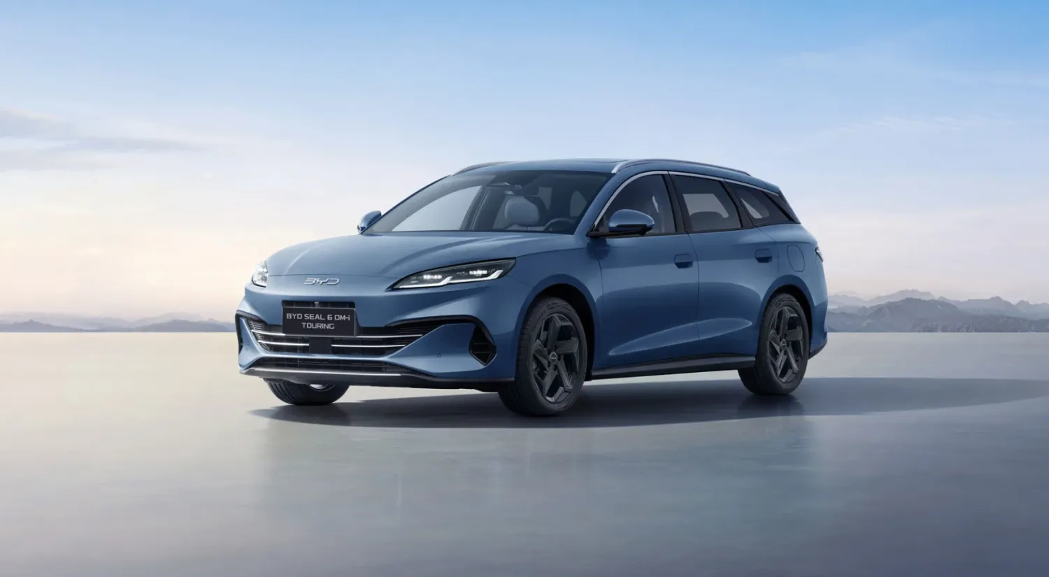 Seal 6 Touring Exterior