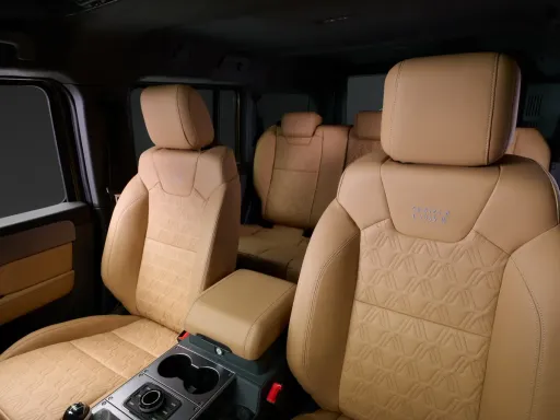 Detour Interior