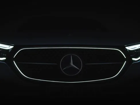 E-Class Estate Illuminated radiator grille