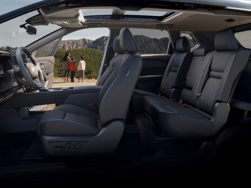 Nissan X-Trail Interior