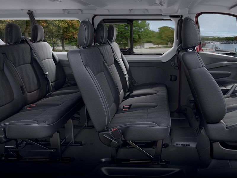 trafic passenger design interior